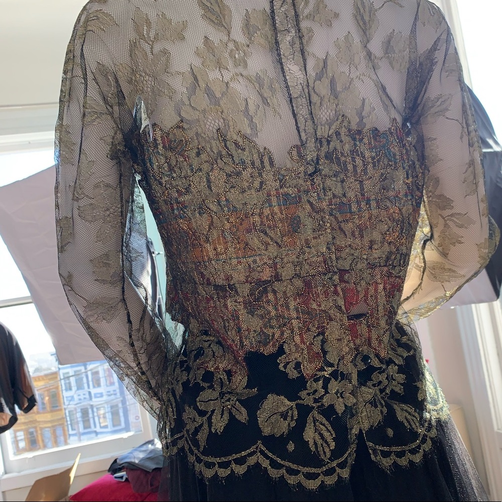 Oscar de la Renta vintage metallic lace top - Picture 9 of 16